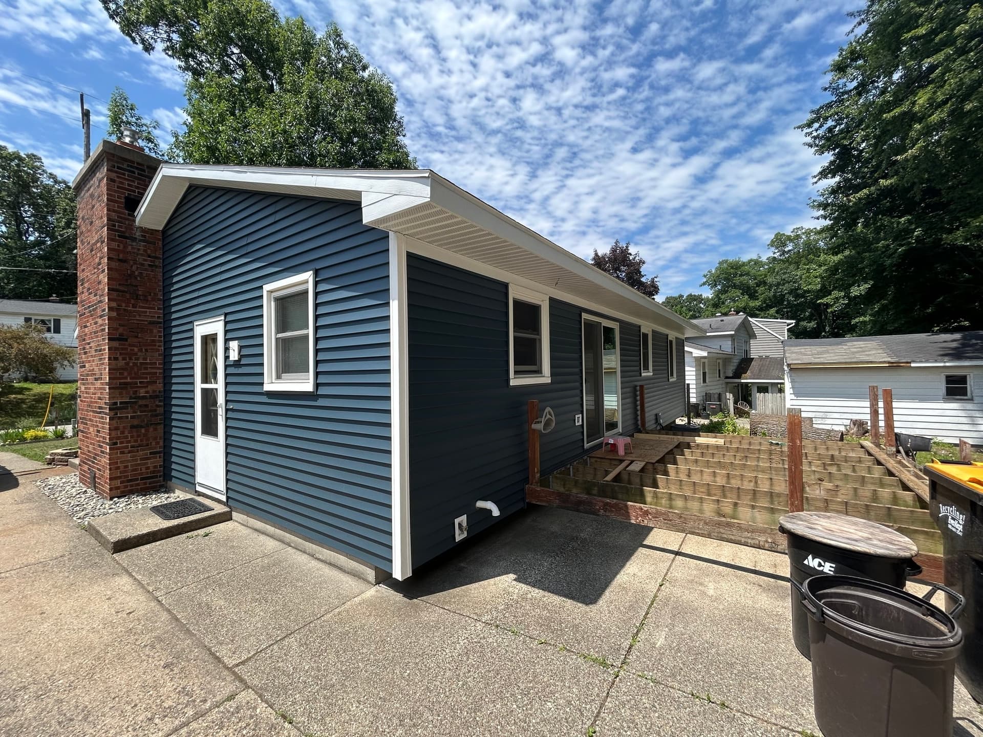 Side view — siding June 2024