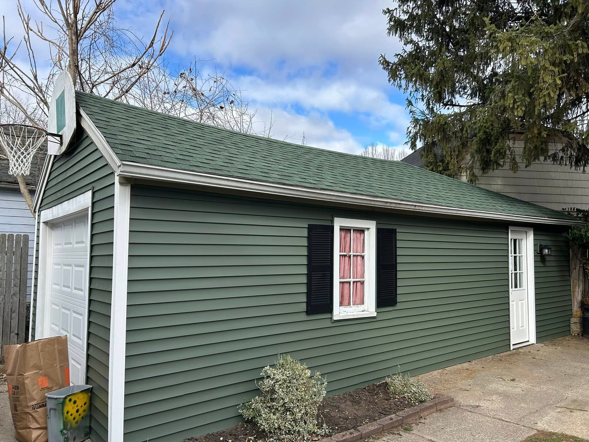 Quality siding craftsmanship by Valley Roofing